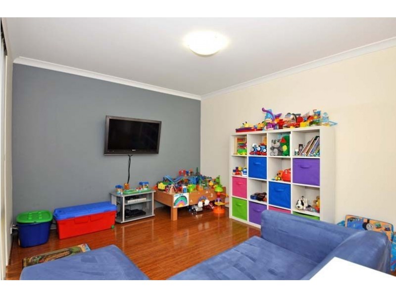 23 Lairbeck Street, Darch WA 6065