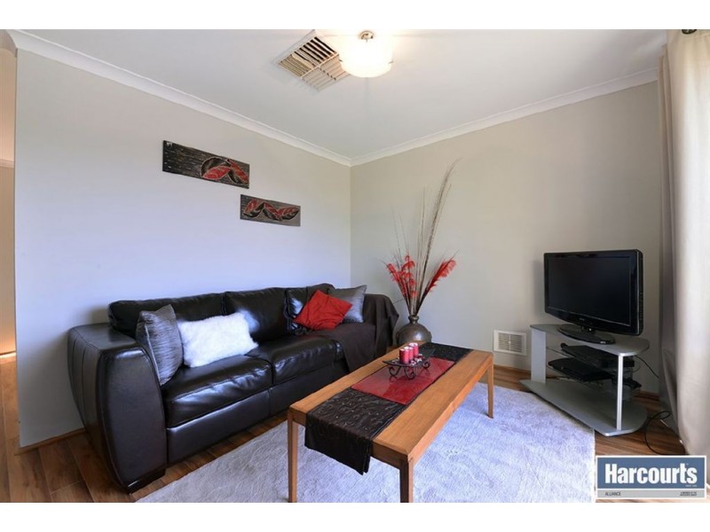 7 Canopy Court, Banksia Grove WA 6031