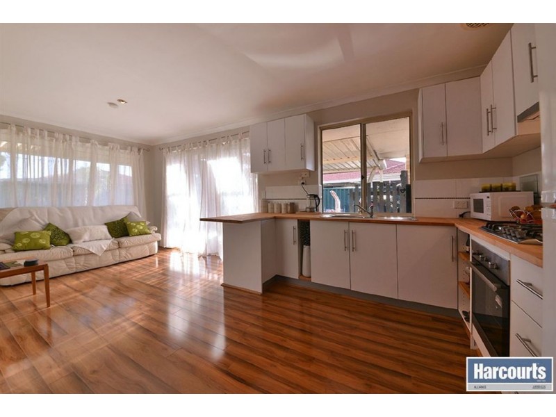 7 Canopy Court, Banksia Grove WA 6031