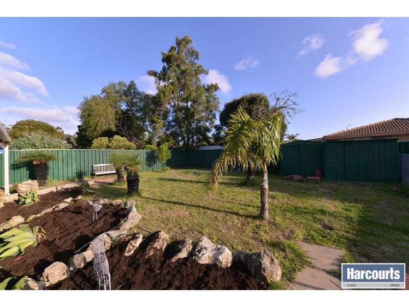 7 Canopy Court, Banksia Grove WA 6031