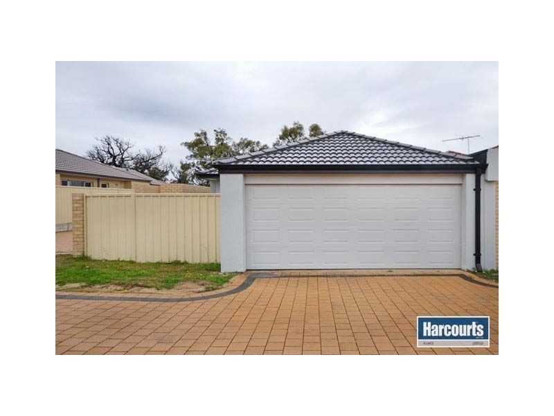 4/9 Cooper Street, Madeley WA 6065