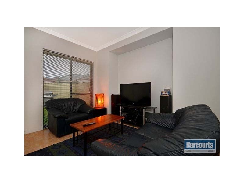 4/9 Cooper Street, Madeley WA 6065