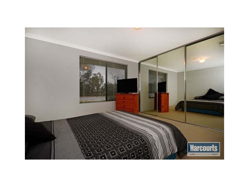 4/9 Cooper Street, Madeley WA 6065