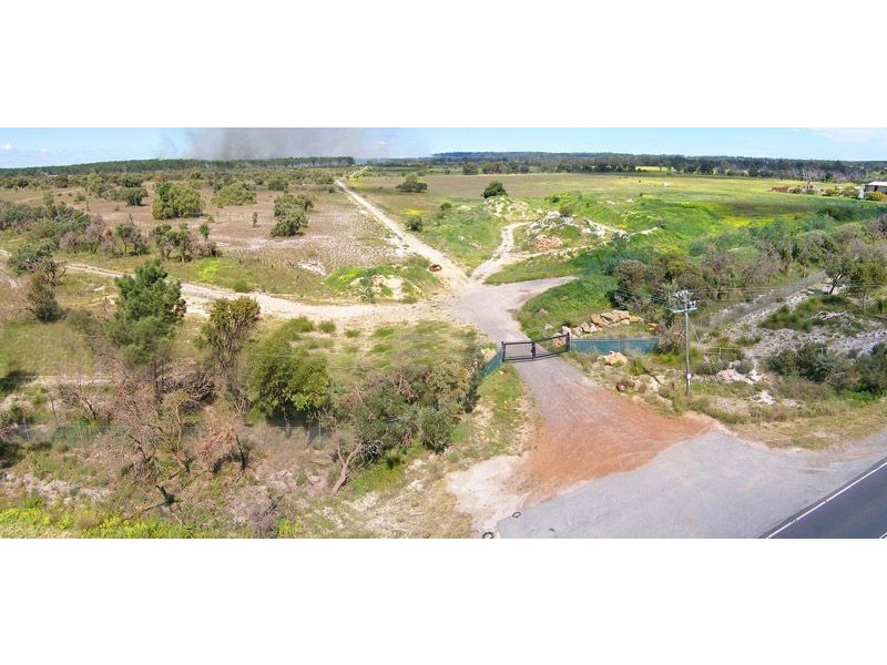Prop Lt 2 360 Neaves Road, Mariginiup WA 6065