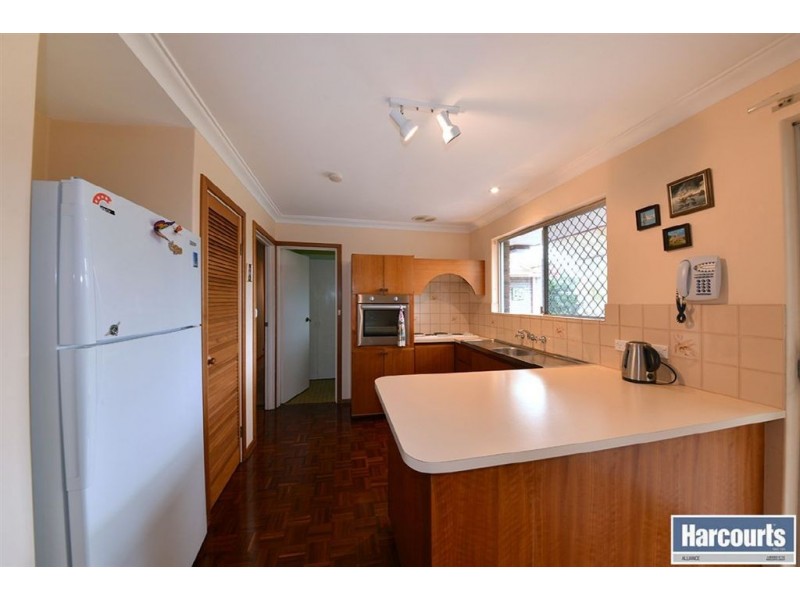 12 Mundi Place, Wanneroo WA 6065