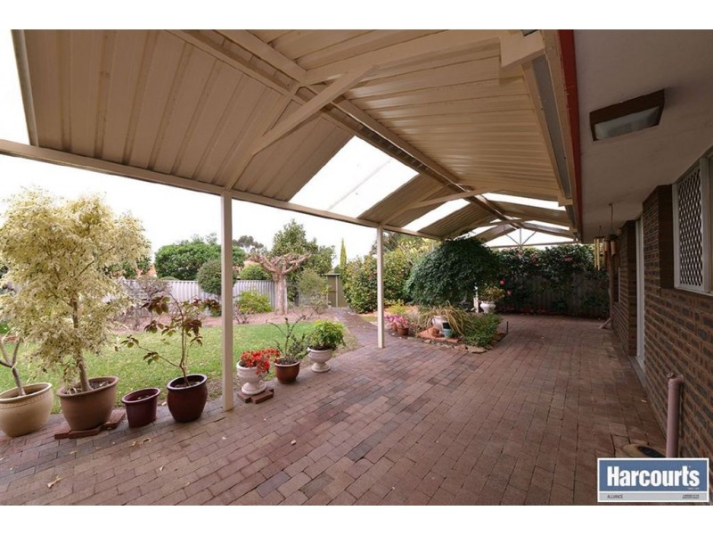 12 Mundi Place, Wanneroo WA 6065