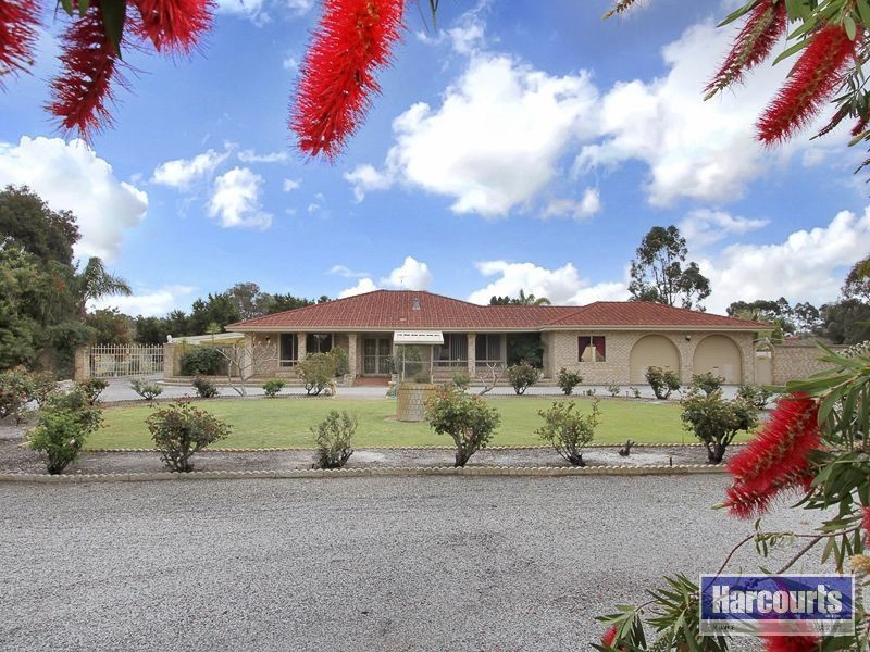 515 Neaves Road, Mariginiup WA 6065