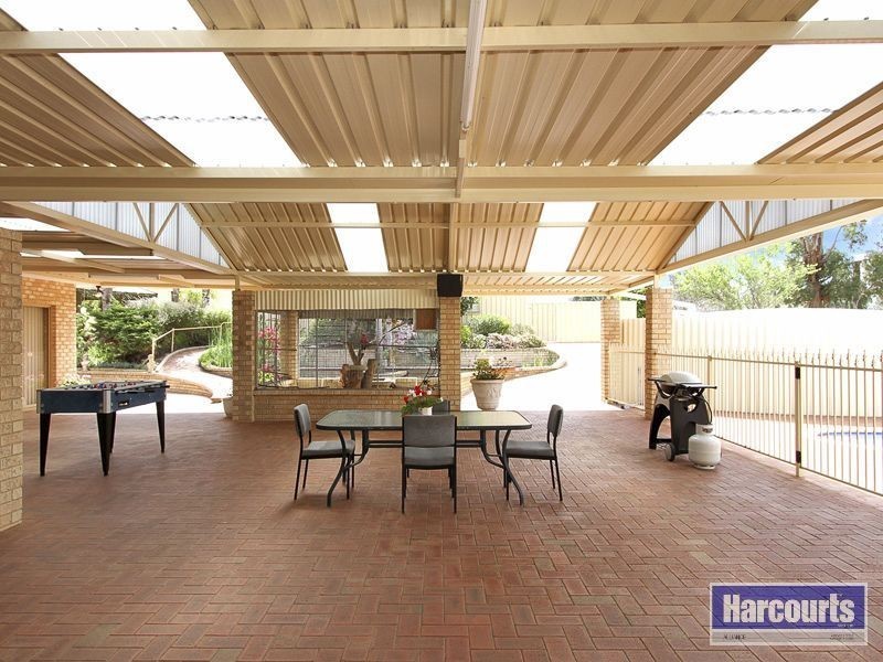 515 Neaves Road, Mariginiup WA 6065