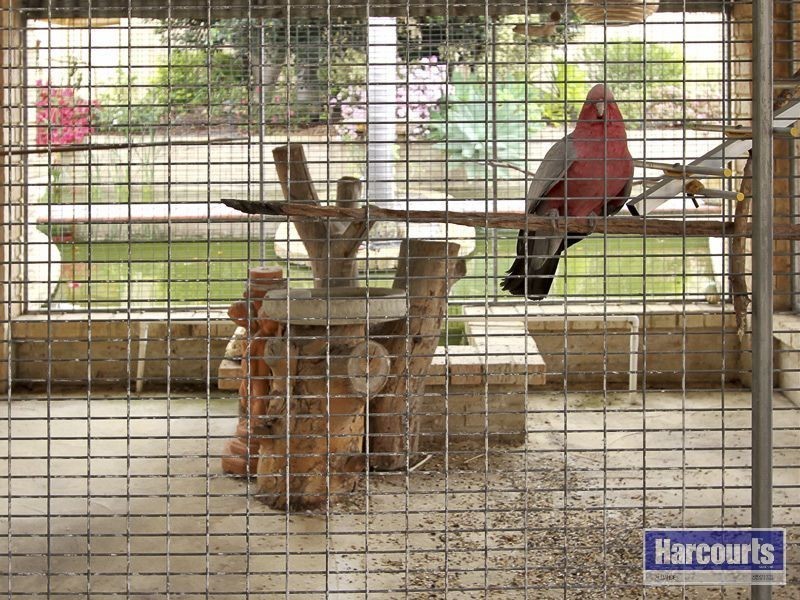 515 Neaves Road, Mariginiup WA 6065