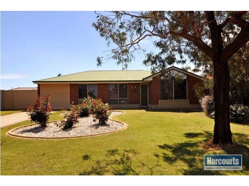 3 Fenwick Mews, Kinross WA 6028