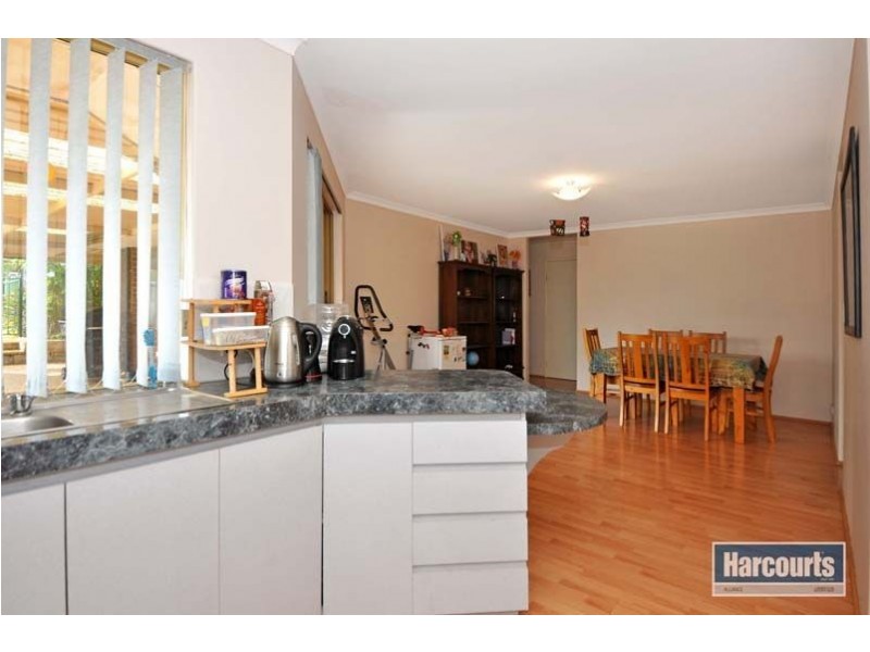 3 Fenwick Mews, Kinross WA 6028