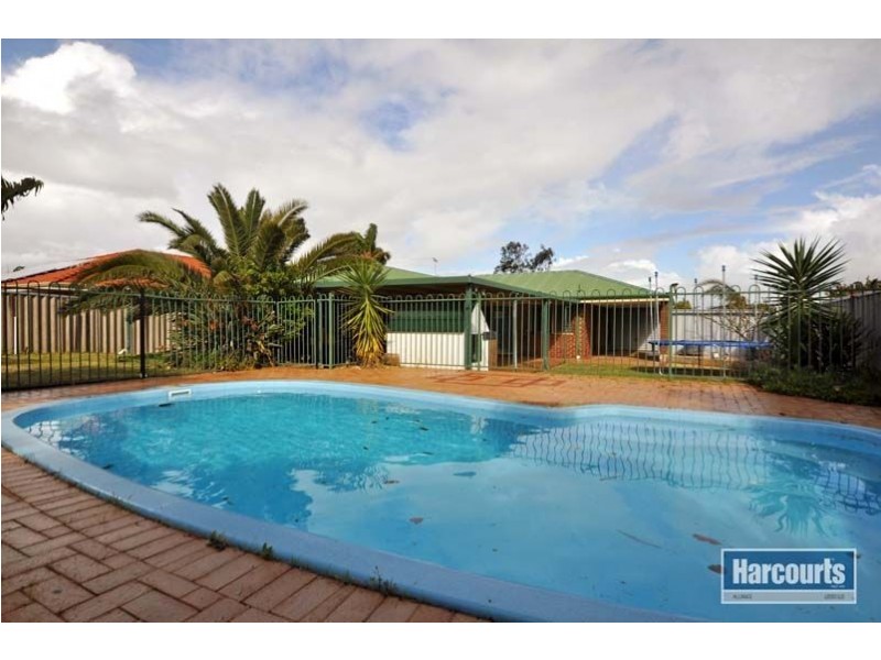 3 Fenwick Mews, Kinross WA 6028