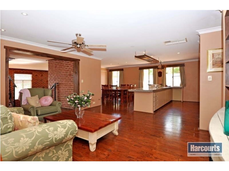 7 Placid Court, Joondalup WA 6027