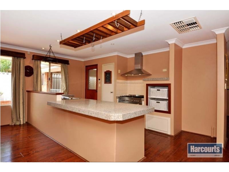 7 Placid Court, Joondalup WA 6027