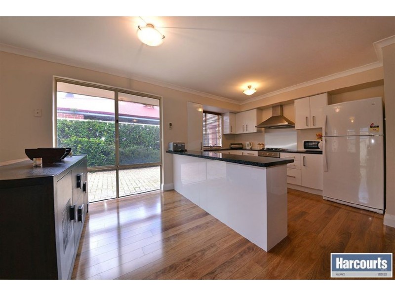 1 Columbus Mews, Currambine WA 6028