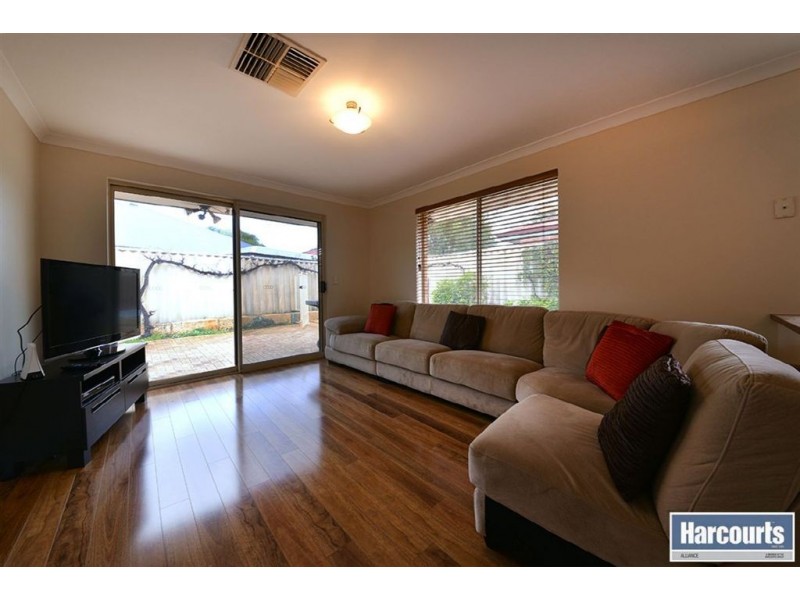 1 Columbus Mews, Currambine WA 6028