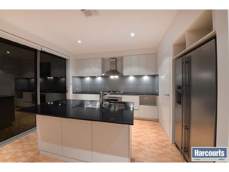 15 Rousham Road, Landsdale WA 6065