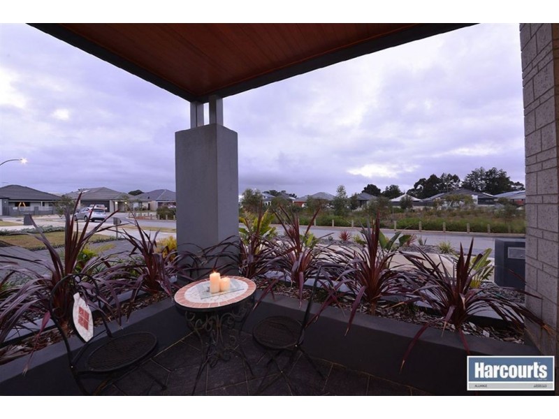 15 Rousham Road, Landsdale WA 6065