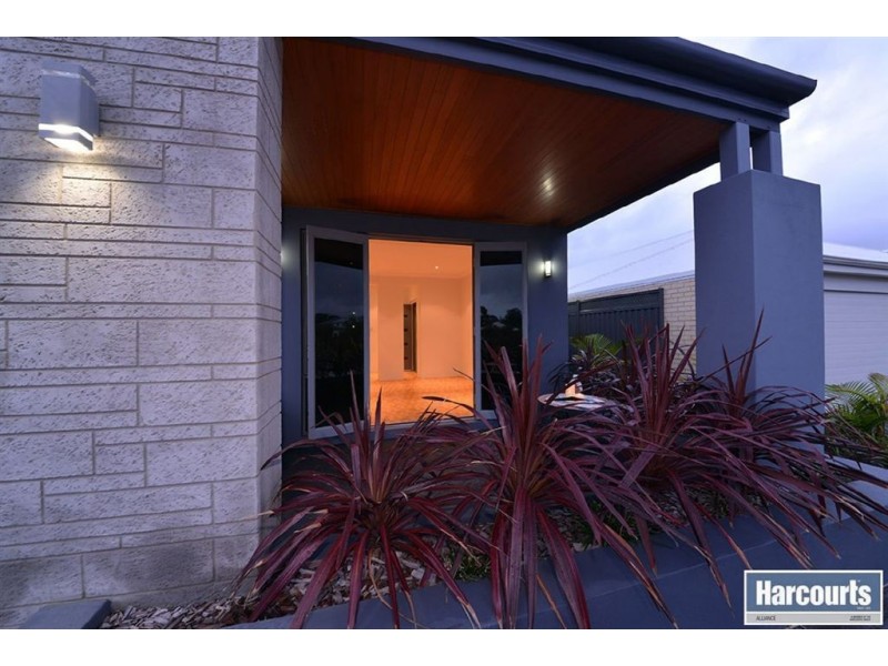 15 Rousham Road, Landsdale WA 6065