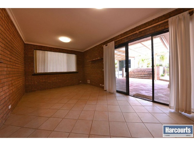 26 Leeway Drive, Ocean Reef WA 6027