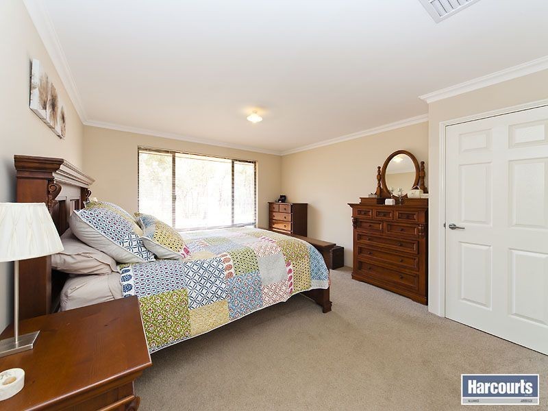 15 Jacaranda Close, Chittering WA 6084