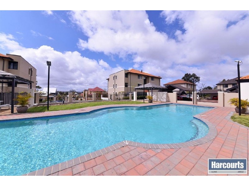 4/6 Wattlebird Loop, Joondalup WA 6027