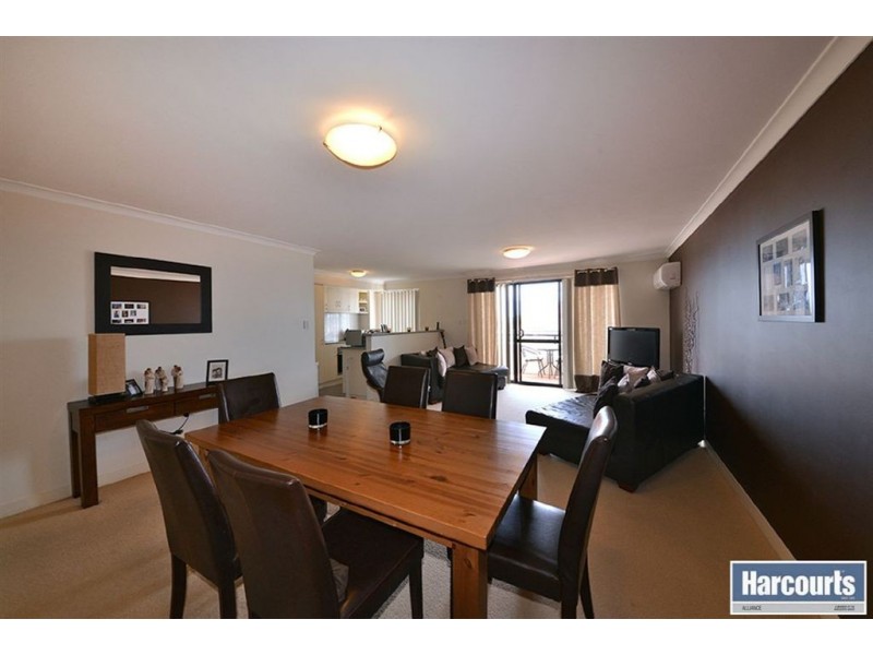 4/6 Wattlebird Loop, Joondalup WA 6027
