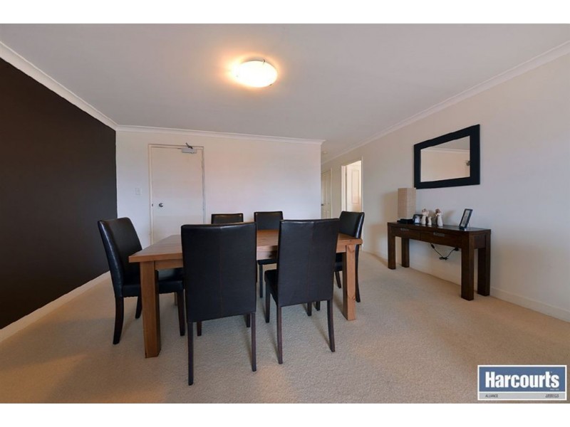 4/6 Wattlebird Loop, Joondalup WA 6027