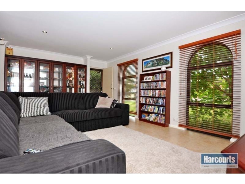 3 Turnatt Way, Wanneroo WA 6065