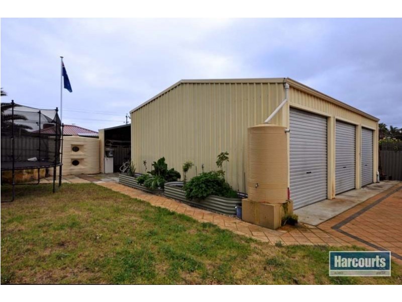 3 Turnatt Way, Wanneroo WA 6065