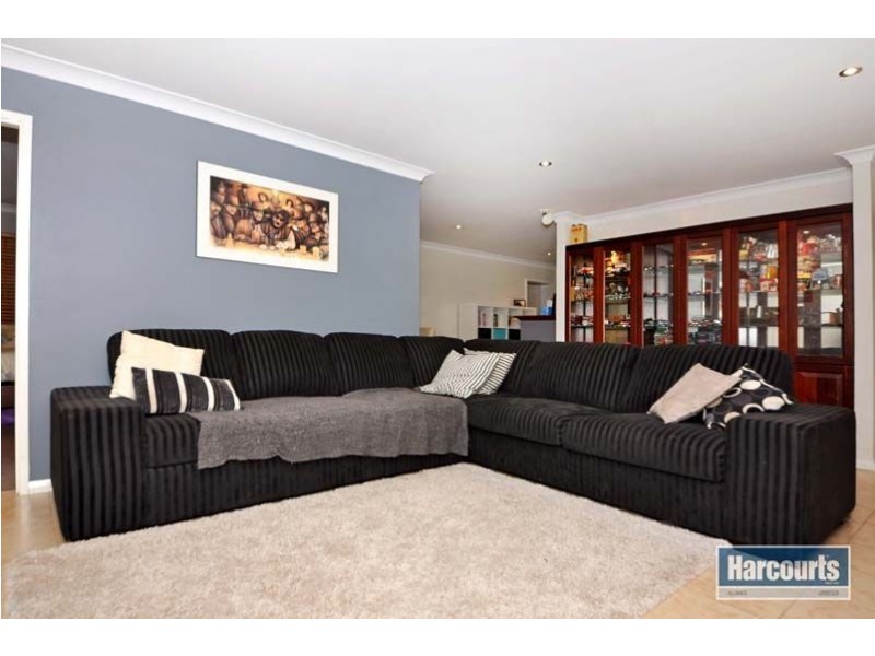 3 Turnatt Way, Wanneroo WA 6065
