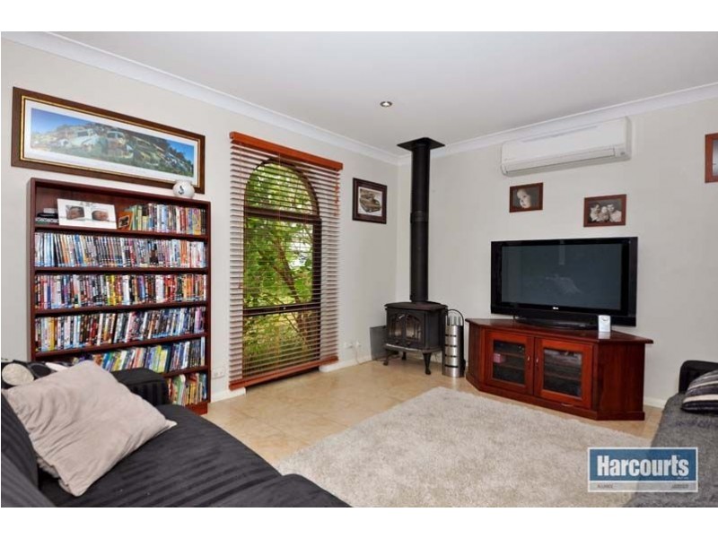 3 Turnatt Way, Wanneroo WA 6065