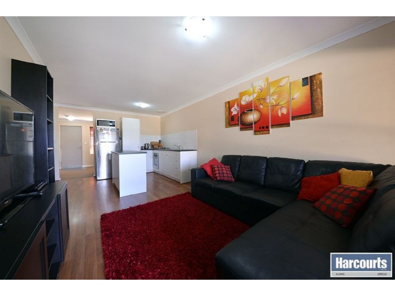 15 Sessilis Road, Banksia Grove WA 6031