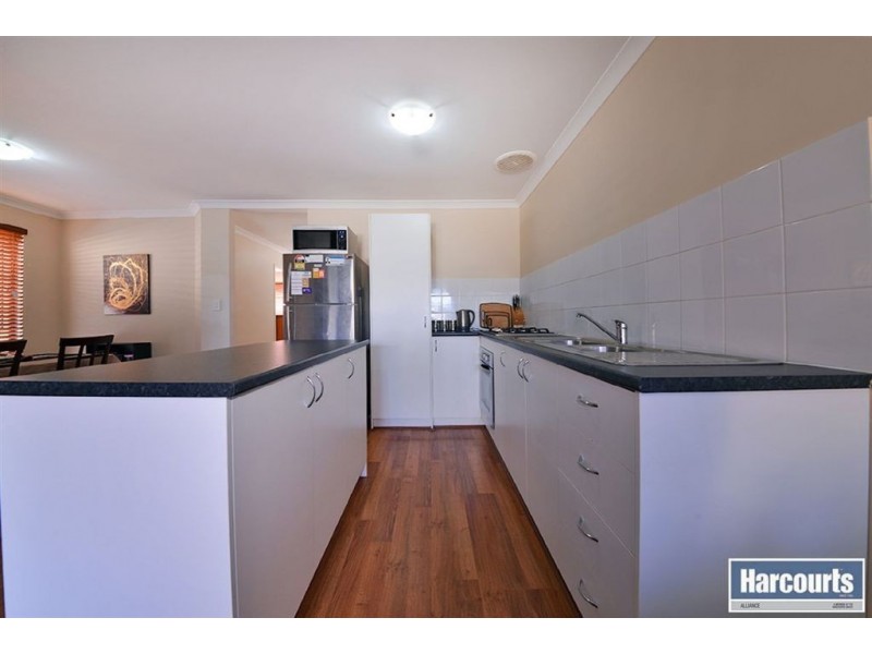 15 Sessilis Road, Banksia Grove WA 6031