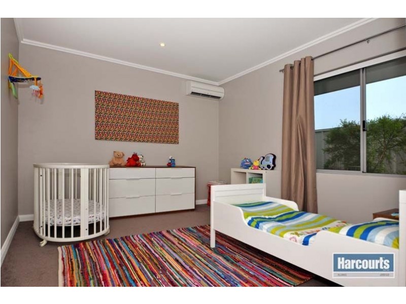 12 Gemini Way, Madeley WA 6065