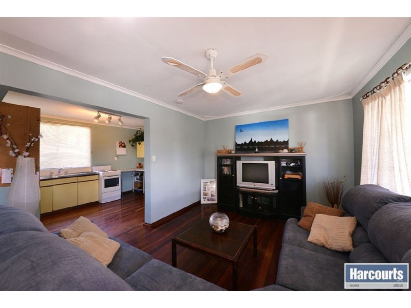 10 Newman Road, Yanchep WA 6035