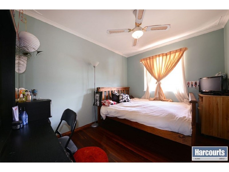 10 Newman Road, Yanchep WA 6035