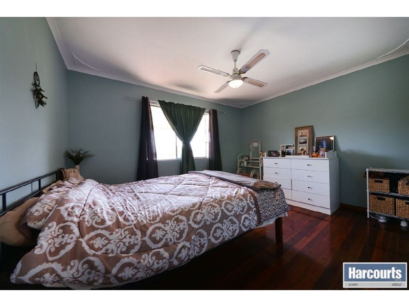 10 Newman Road, Yanchep WA 6035