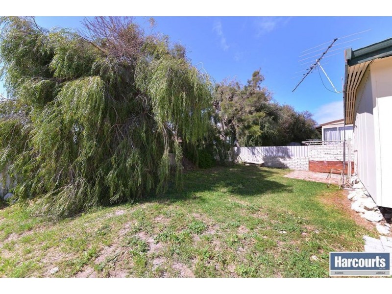 10 Newman Road, Yanchep WA 6035