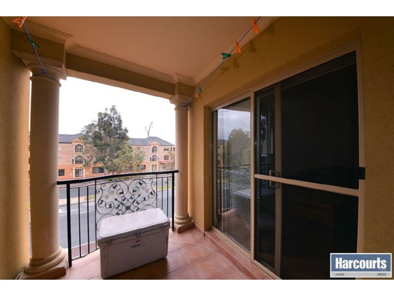 18/38 Grand Boulevard, Joondalup WA 6027