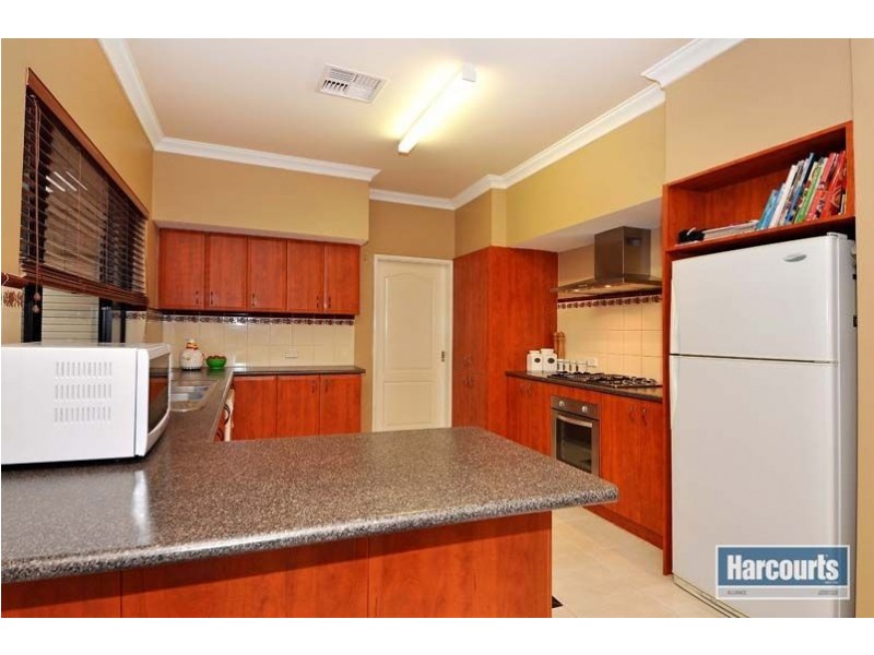 65 Regency Avenue, Madeley WA 6065