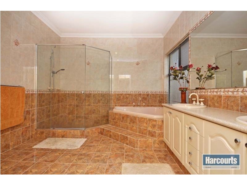 65 Regency Avenue, Madeley WA 6065