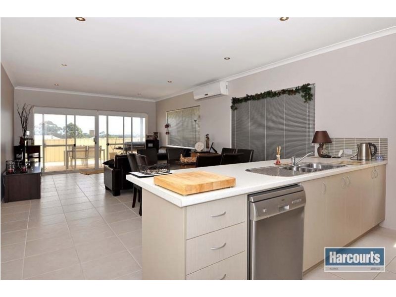 3 Botev Lane, Madeley WA 6065