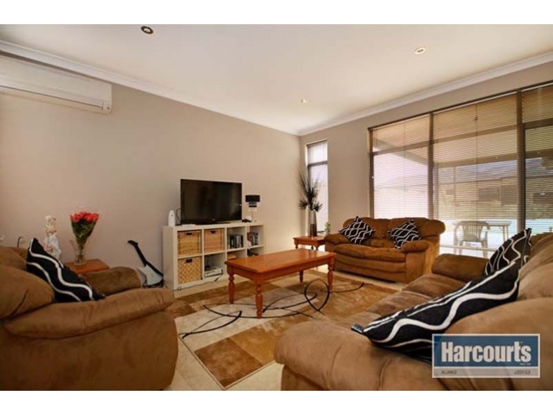 41 Gnangara Road, Madeley WA 6065