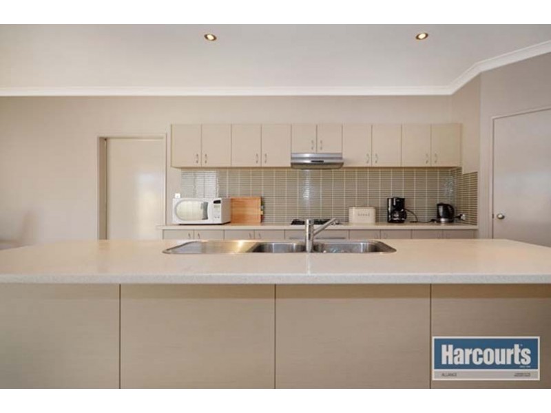 41 Gnangara Road, Madeley WA 6065