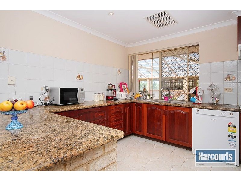 45 Adams Road, Mariginiup WA 6065