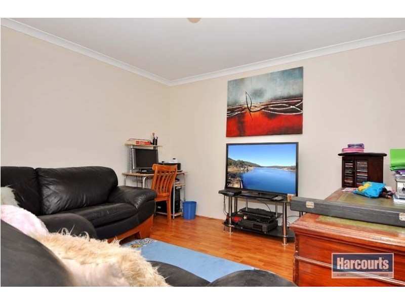 27 Castanet Drive, Madeley WA 6065