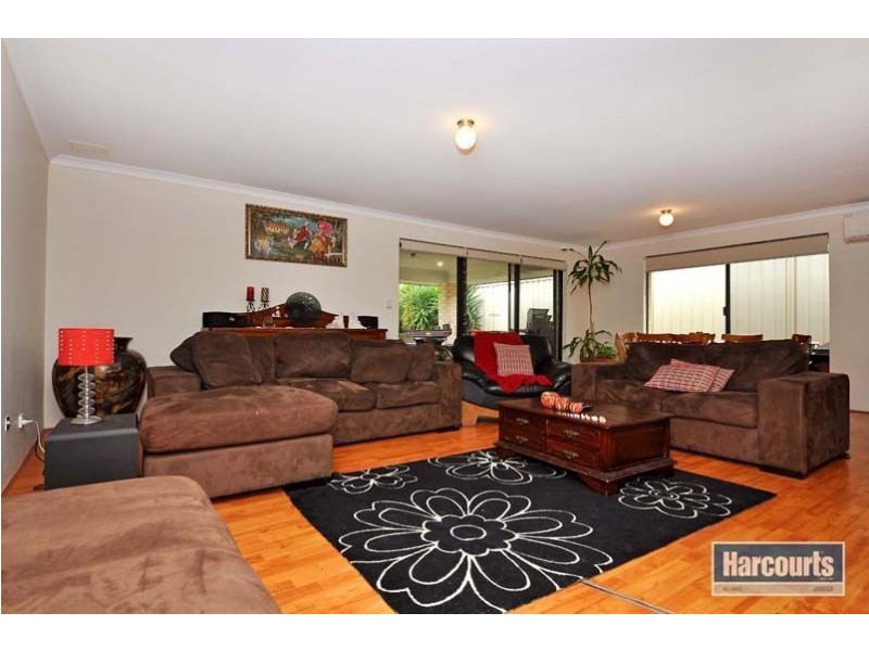 27 Castanet Drive, Madeley WA 6065