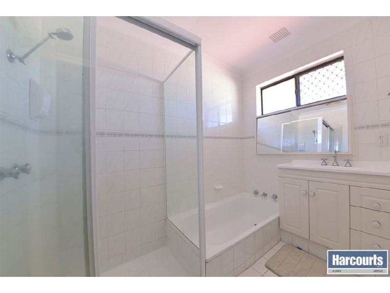 22 Parkinson Court, Hillarys WA 6025