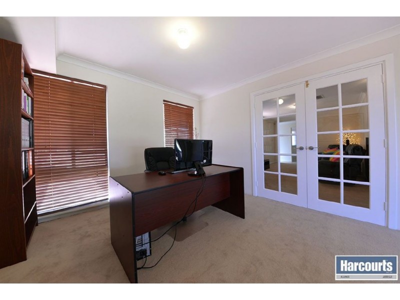 22 Parkinson Court, Hillarys WA 6025
